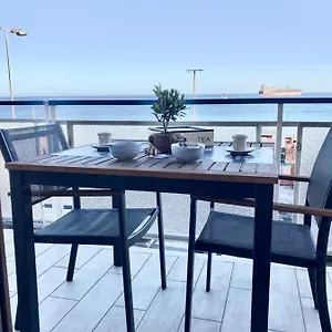 Happy Apartment
