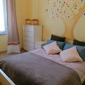 La Volpe Gialla Apartment